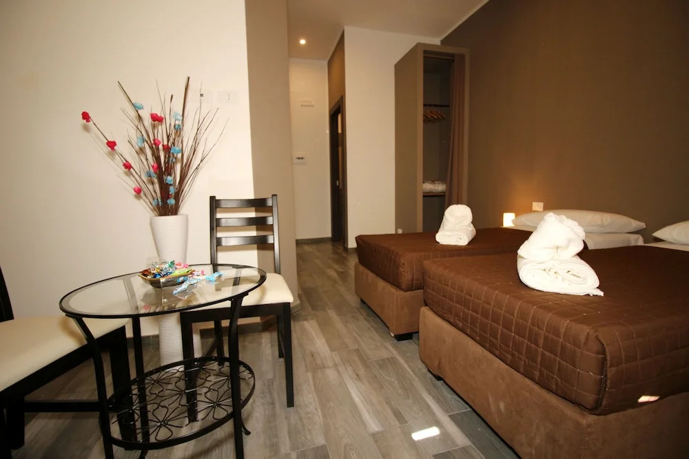 Mi.Ro Rooms