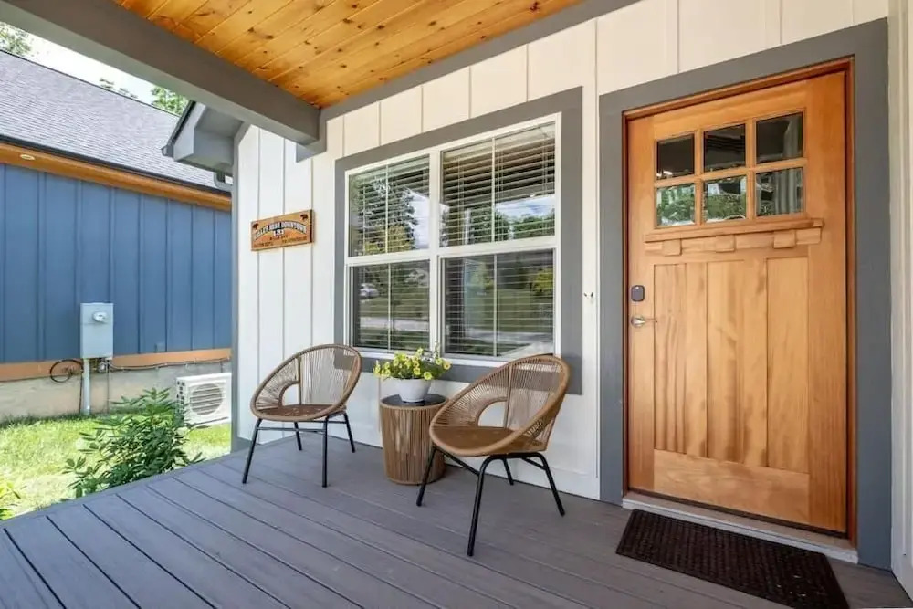 Walkable Downtown 5BR - Hot Tub and Resort Access