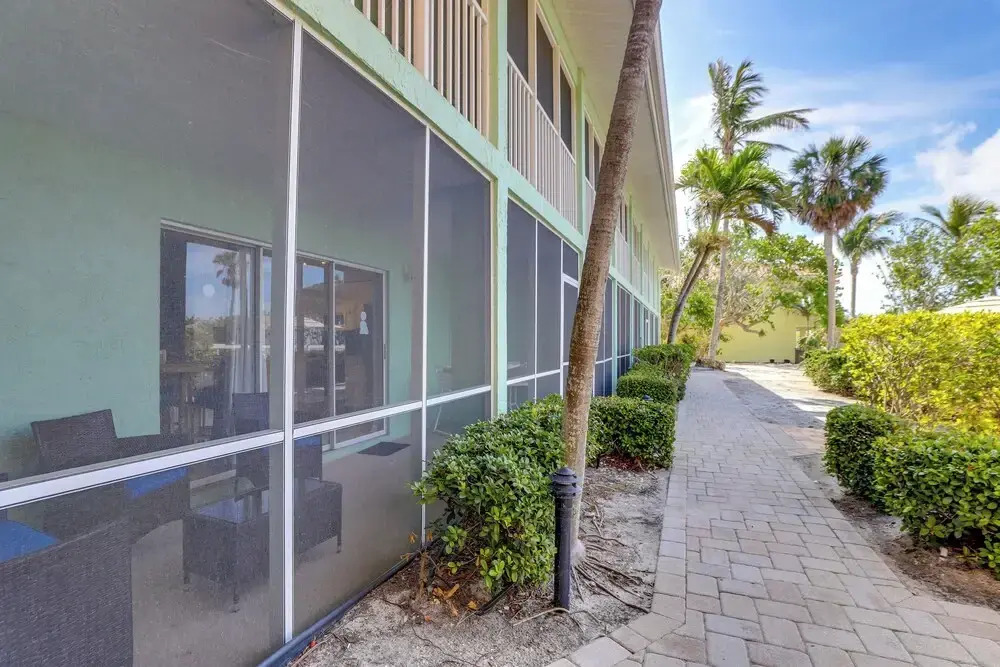 Gulf Getaway With Porch + Direct Beach Access!
