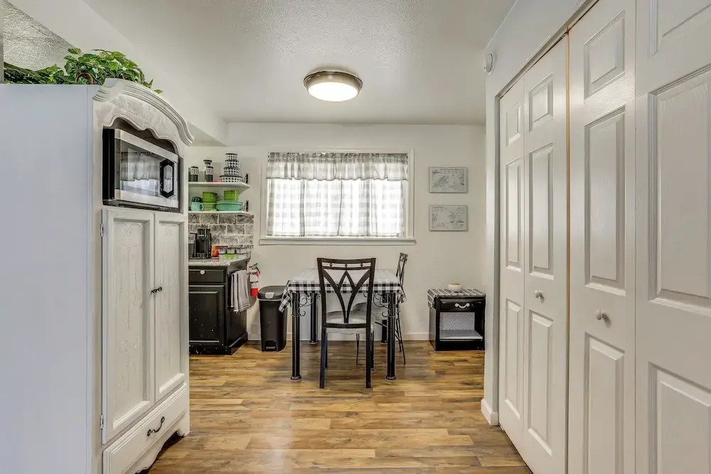 Cozy Wasilla Apartment ~ 2 Mi to Downtown!
