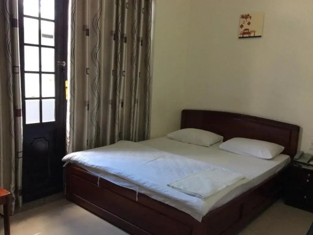 Thanh Tùng Hotel