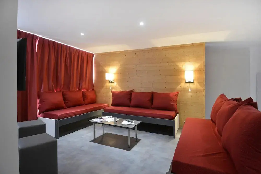 Residence Saintjacques Five-roomed Apartment for 11 People of 109 m2 S902