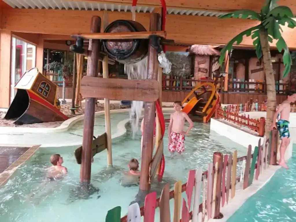 zen-bungalow NO 2 met sauna en hottub