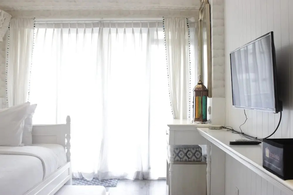 Elegant & Stylish Studio At Gateway Pasteur Apartment