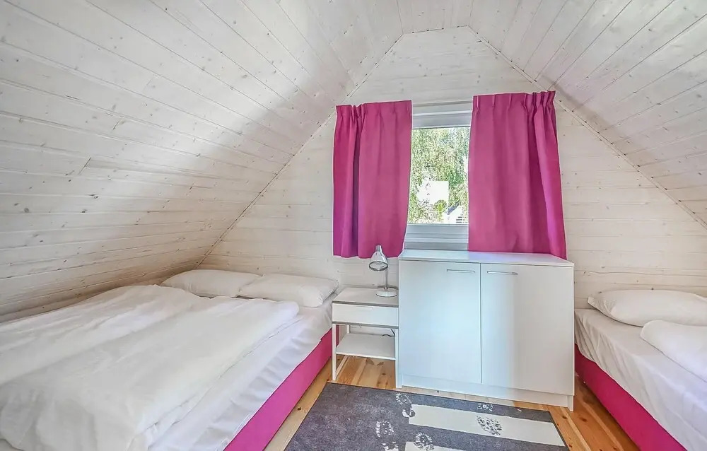 Stunning Home In Sianozety With Wifi