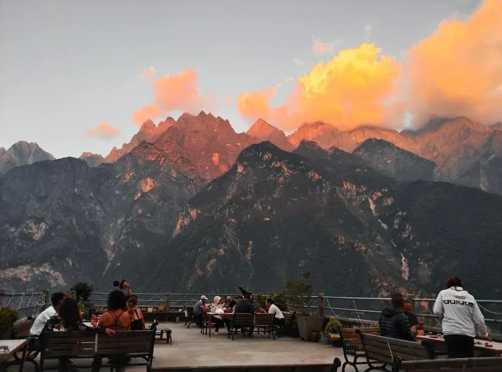 Tiger leaping gorge tea horse gasthaus