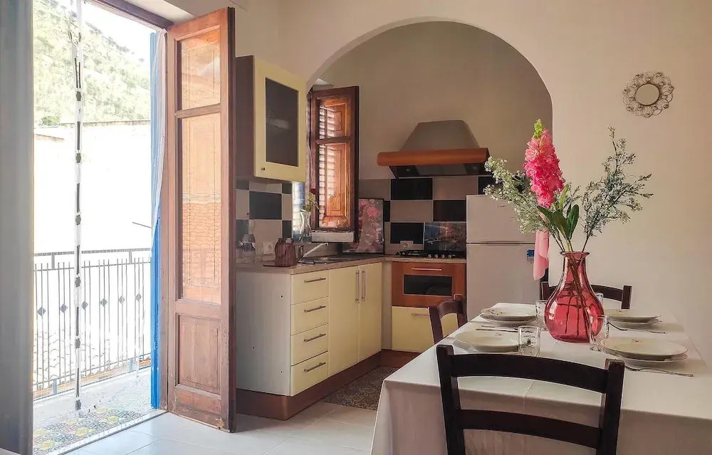 Amazing Apartment in Castellammare d. Golfo With Wifi and 1 Bedrooms