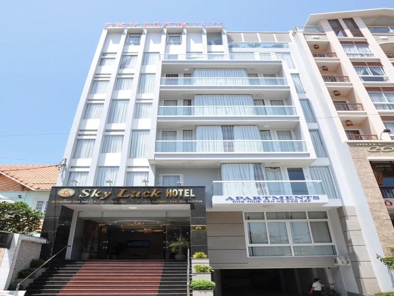 Sky Luck Hotel