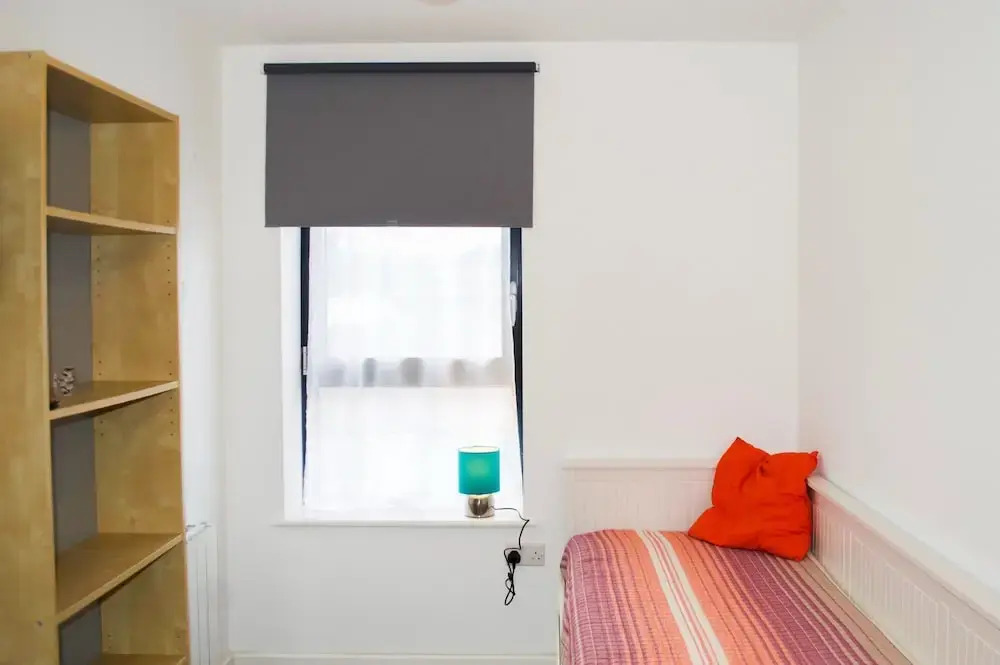 Spacious 2 Bedroom Home