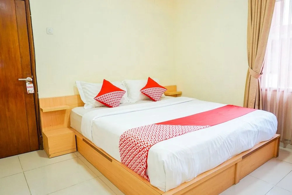 Hotel O Kebon Jeruk Near Gedung Sate Formerly Kurnia Hotel