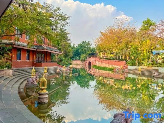 Jinghong Jianye Village Hotel