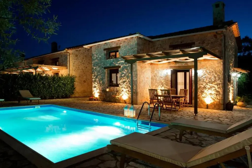 Aelia Villa