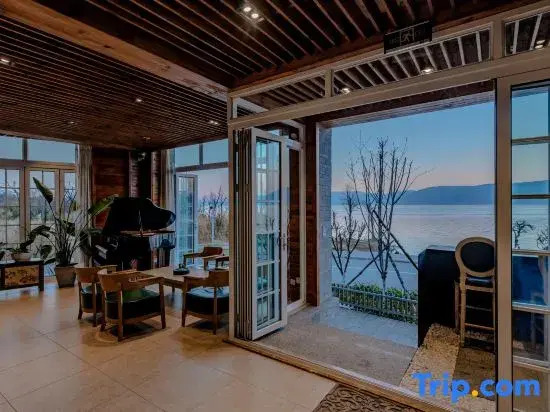 YZL Seaview Garden Vacation Hotel