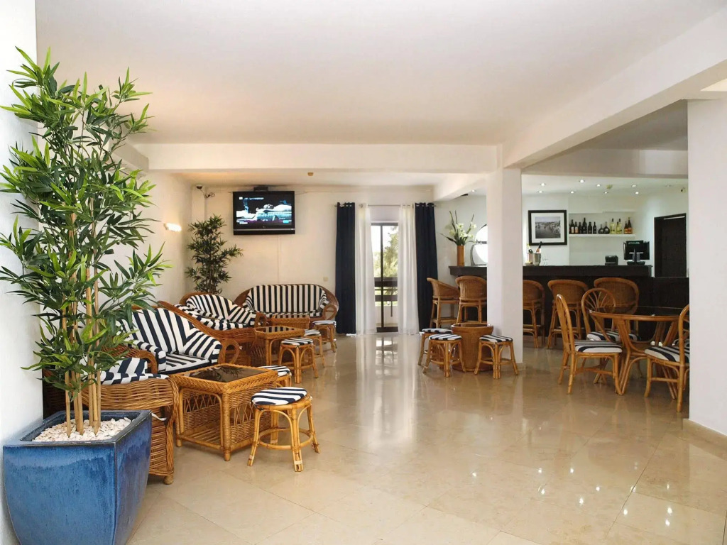 Portimão Center Hotel by Umbral