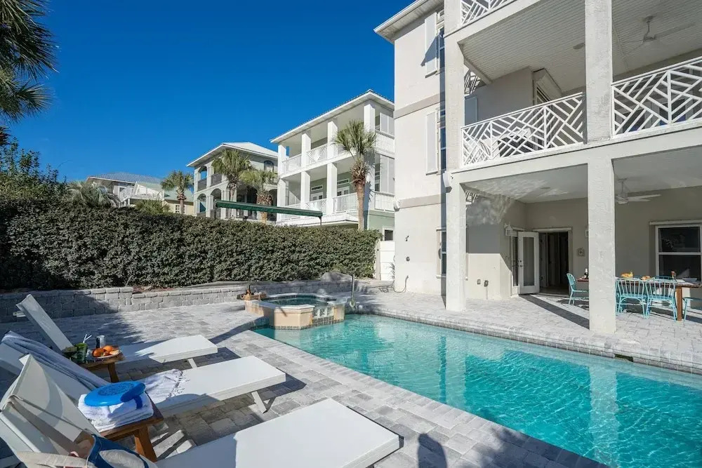 Topsail by Avantstay Bright Beachside Getaway w/ Pool & Ocean Views