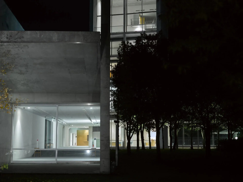 SETOUCHI RETREAT AONAGI by Onko Chishin