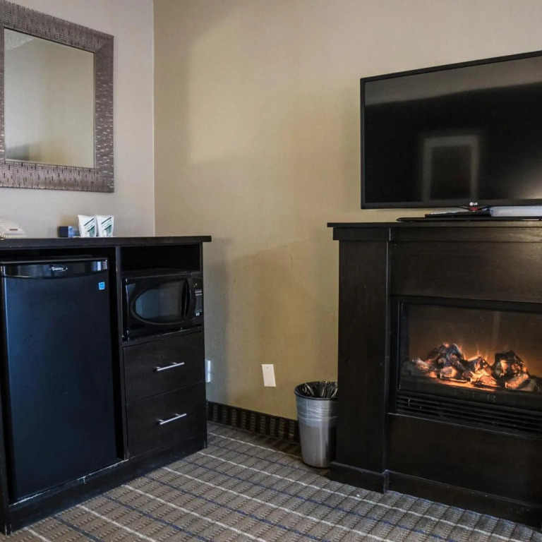 Mississauga Gate Inn