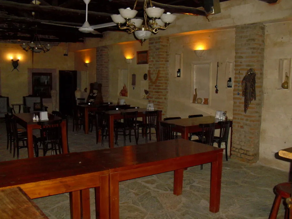 Akropolis Hotel