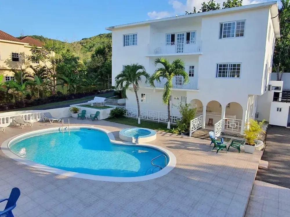 Turquoise Sea Villa