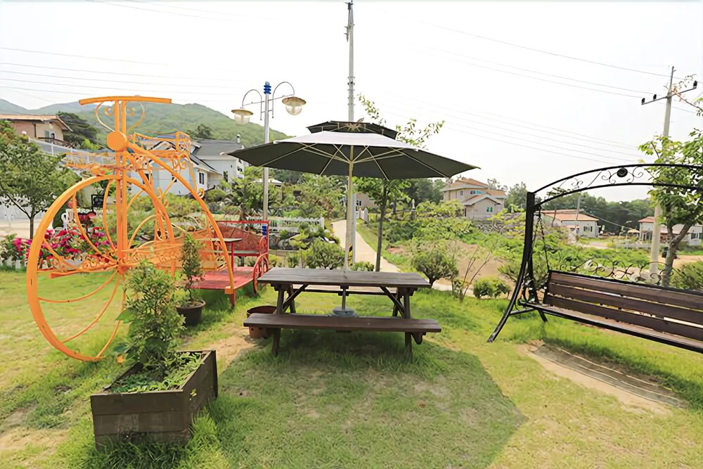 Ganghwa Rulru Ralra Pension