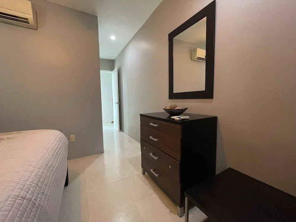 Condo Arian  By Trvl2Hm