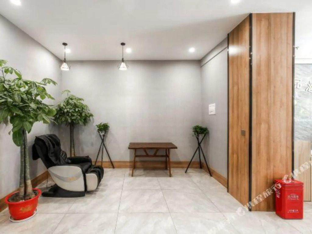 Wuhan E-House Boutique Hotel