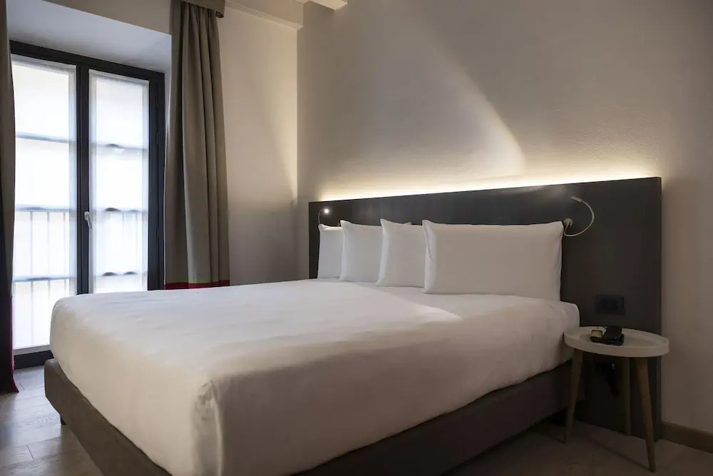 Savona 18 Suites