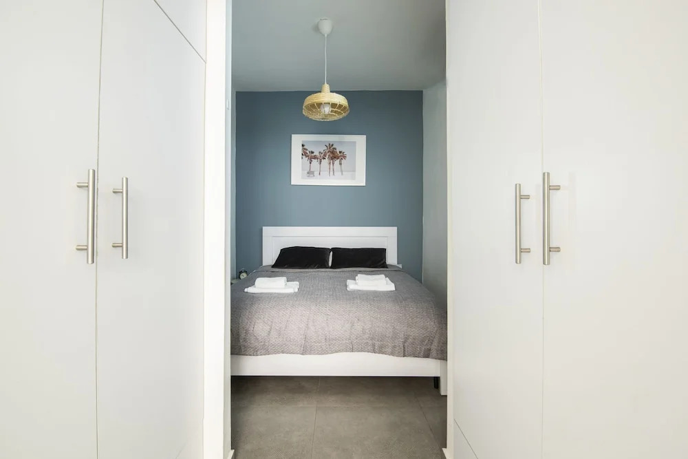 AirTLV Comfortable 3 BDRM in Old North