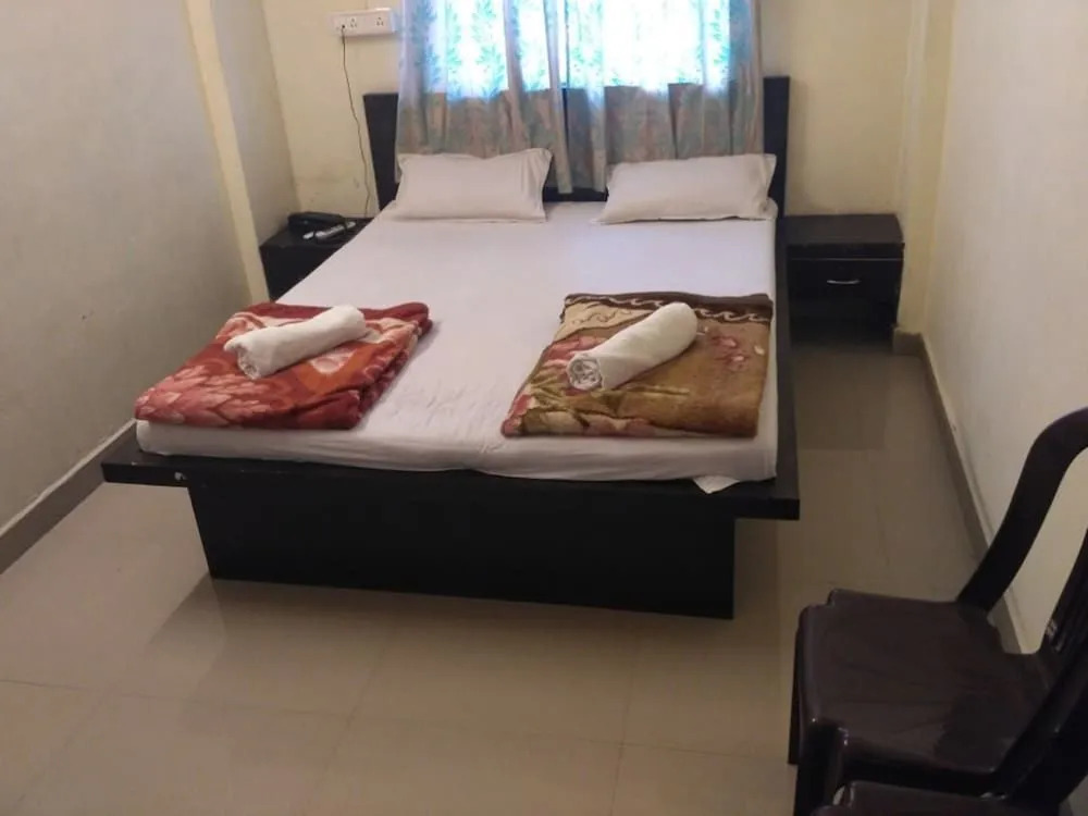Hotel Morya Garden