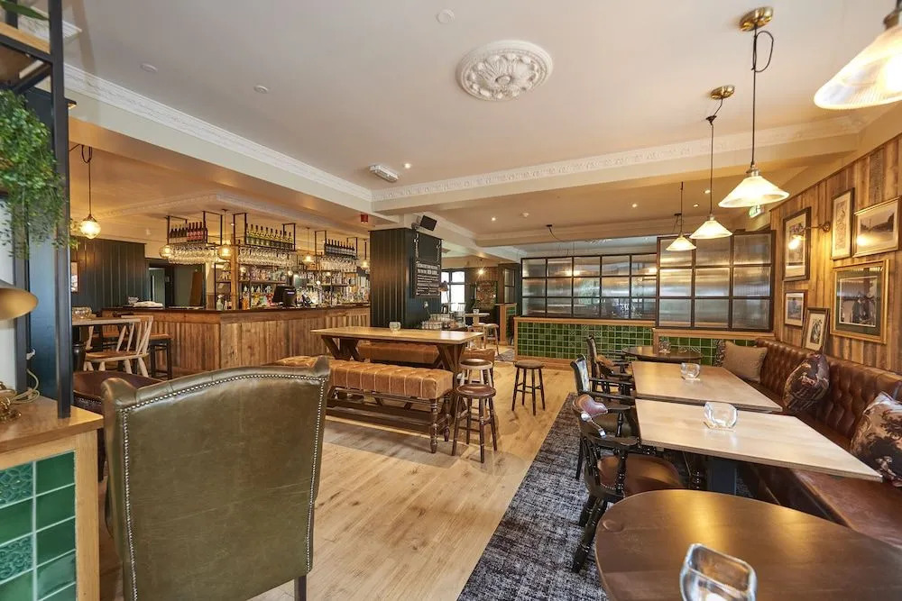 The Red Lion Hawkshaw