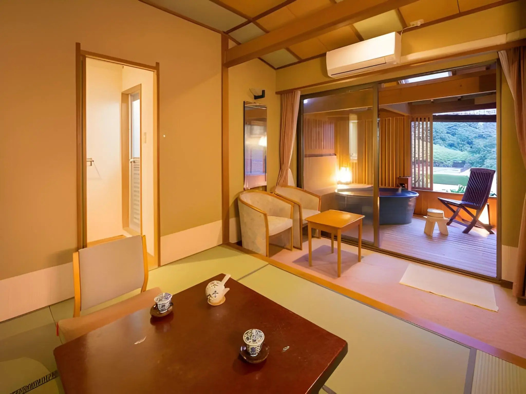 Dogashima Onsen Hotel
