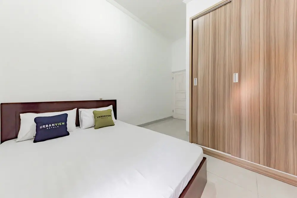 Urbanview Hotel Sabar Residence CSB Mall