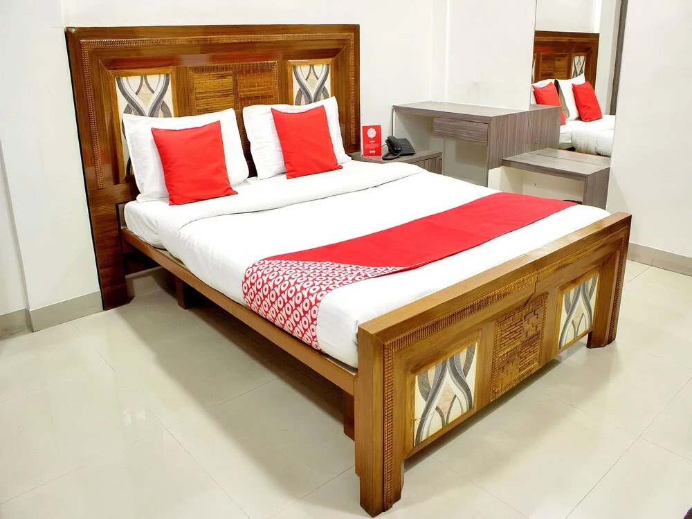 OYO 10678 Hotel Nandanvan