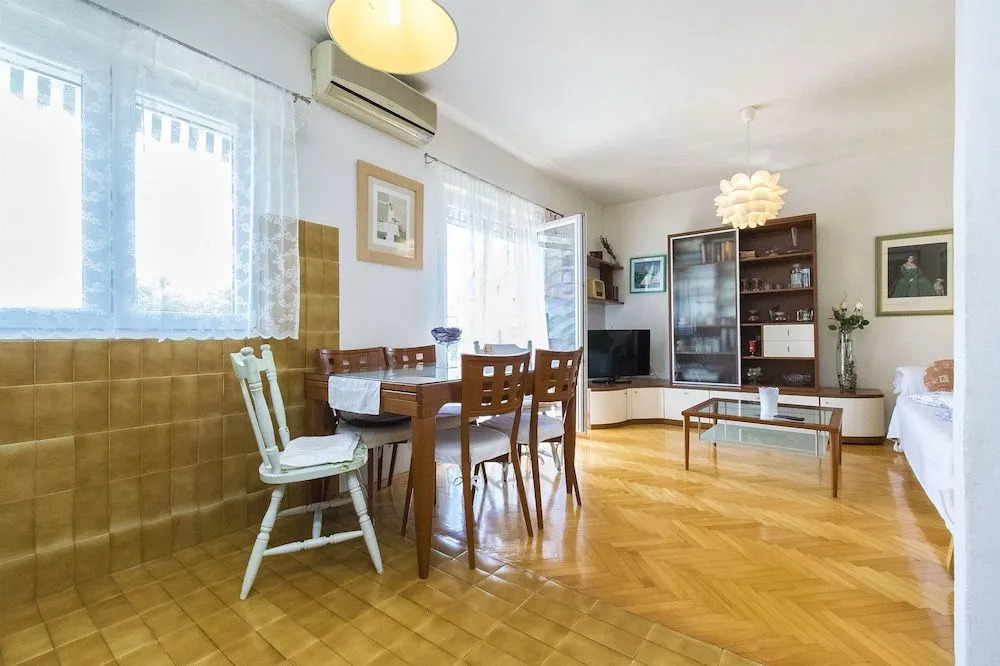 Apartment Zorka