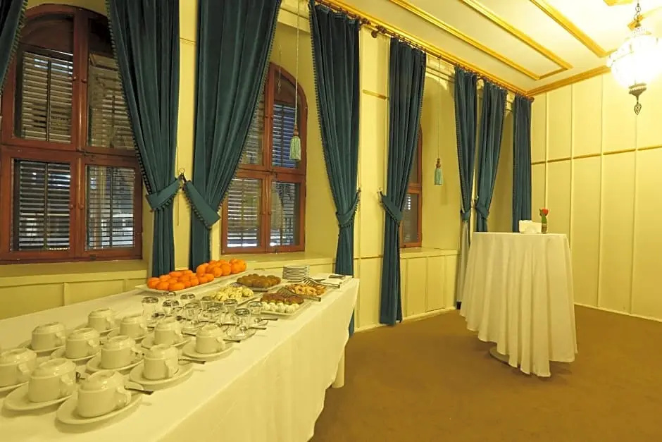 Sirehan Hotel