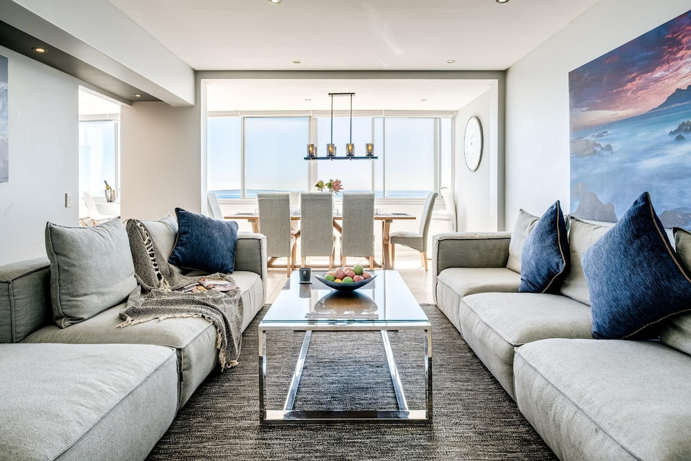 Beautiful Apartment Walking Distance to the Ocean Atlantic Views