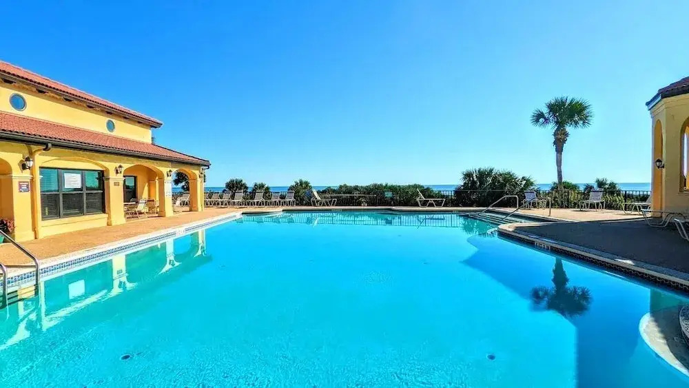 Surfclub Retreat 6th Floor Penthouse Corner! Wraparound Balcony! Ocean Views!