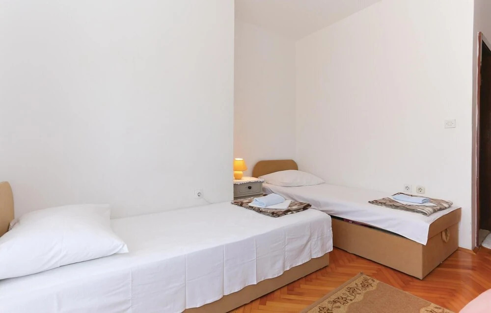 Stunning Home in Stanici With Wifi and 3 Bedrooms
