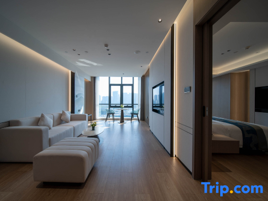 Lantian Bright Collection Hotel Hangzhou（Jianshe 1St Road Subway Station Storre）