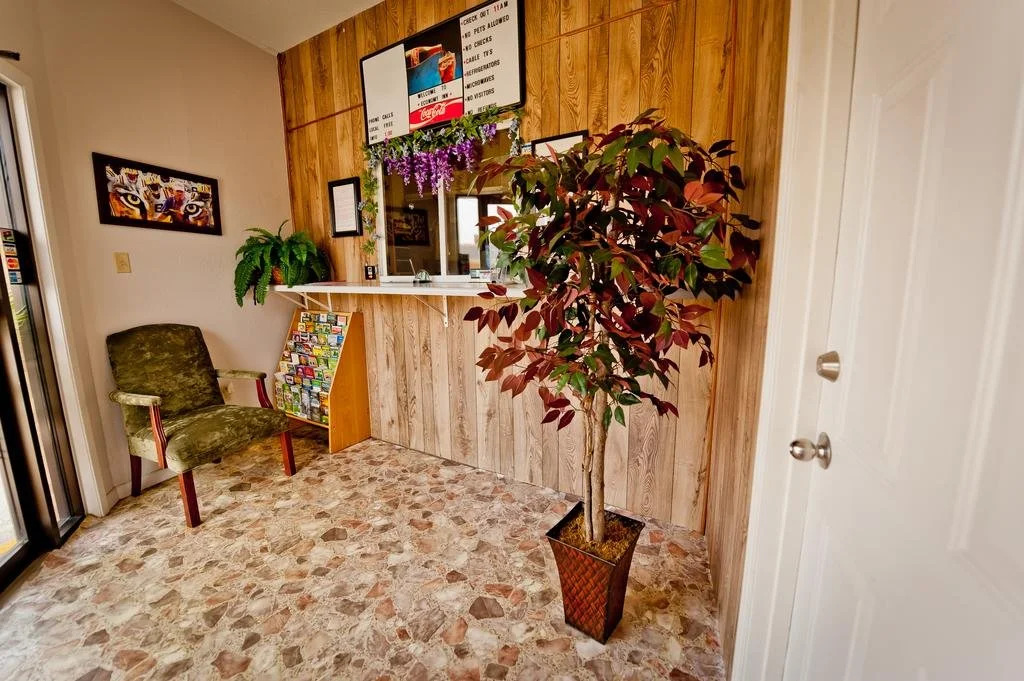 Economy Inn