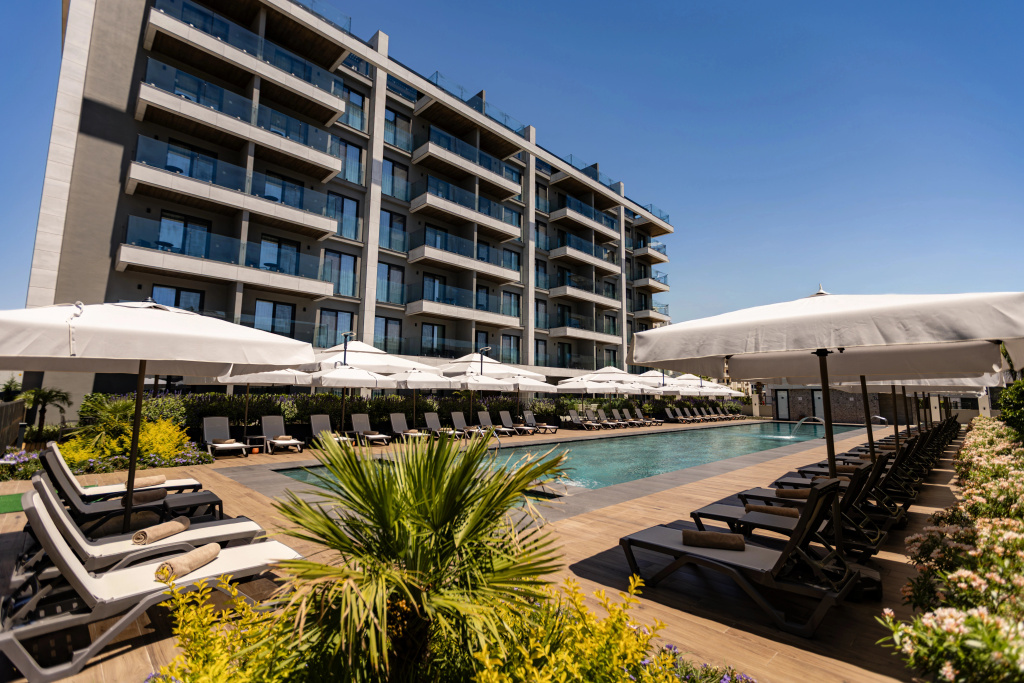 Khora Suites