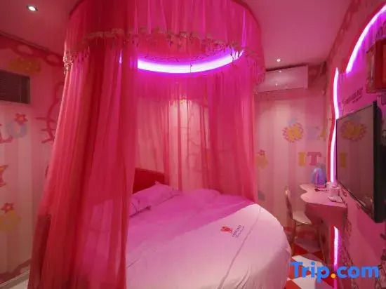 Shen8 Express Homestay (Shenzhen Huaqiangnan Subway Station)