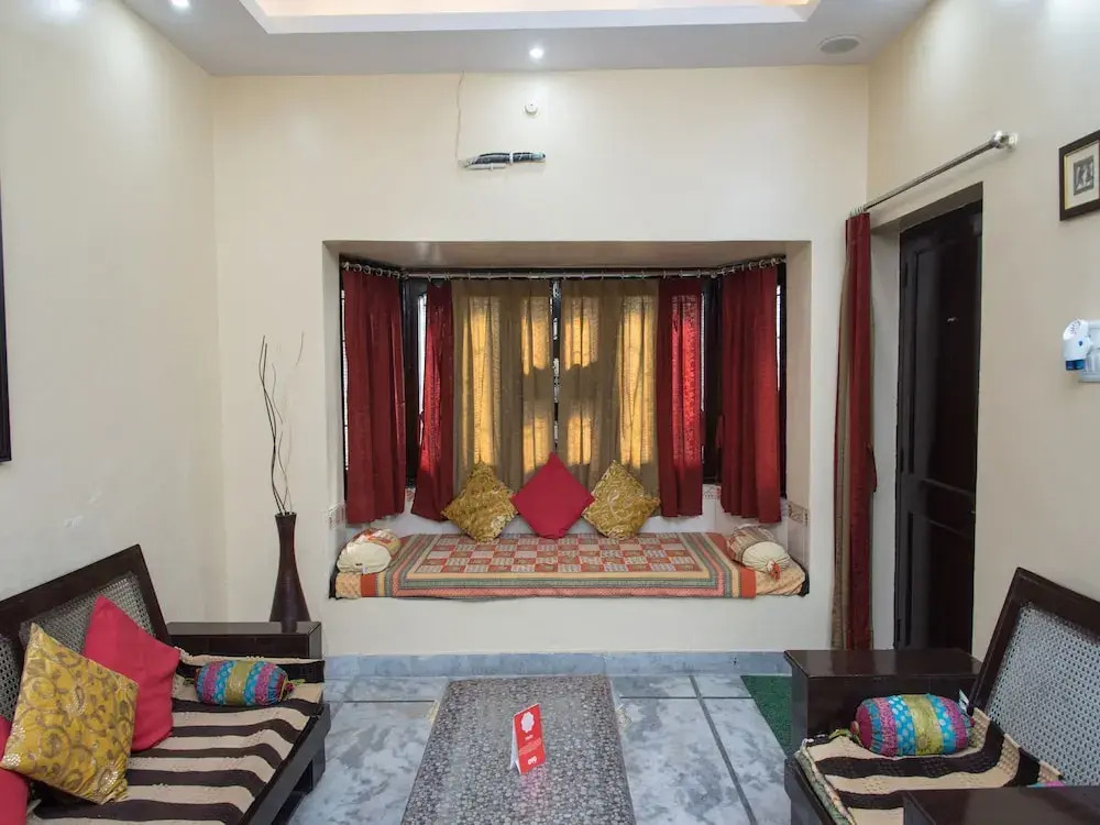 OYO Home 12741 Modern House near Geetanjali Hospital