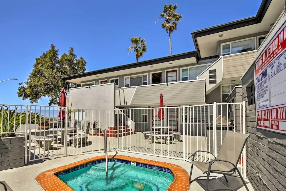 San Diego Hub w/ Bay Views - 1 Block to Beach!