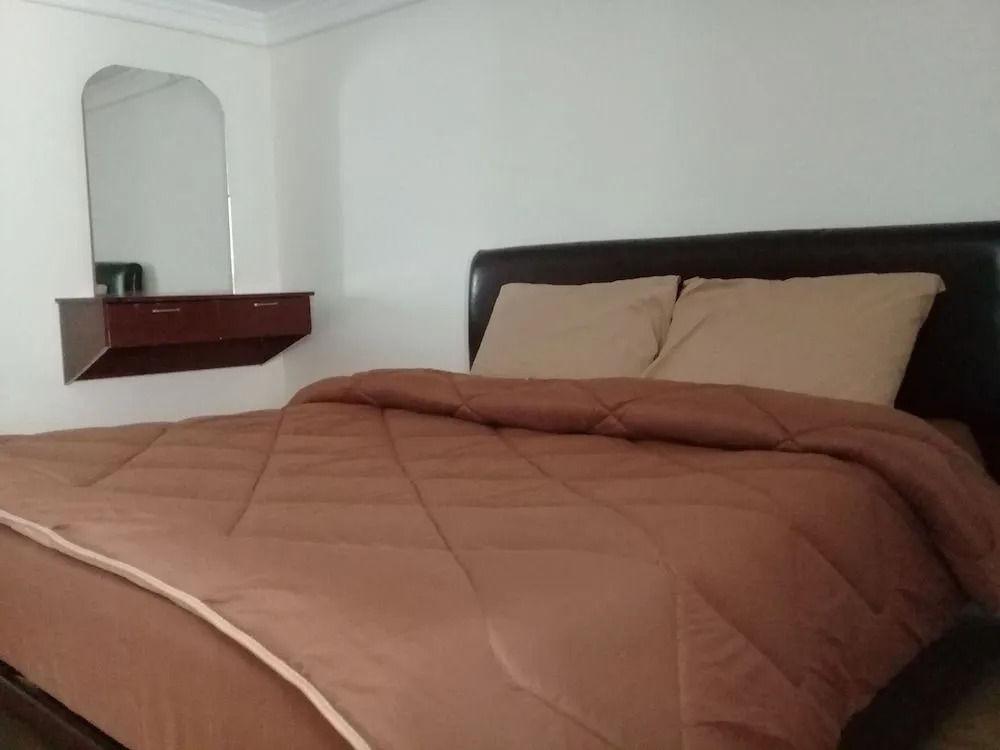 Seleen Hotel Suites
