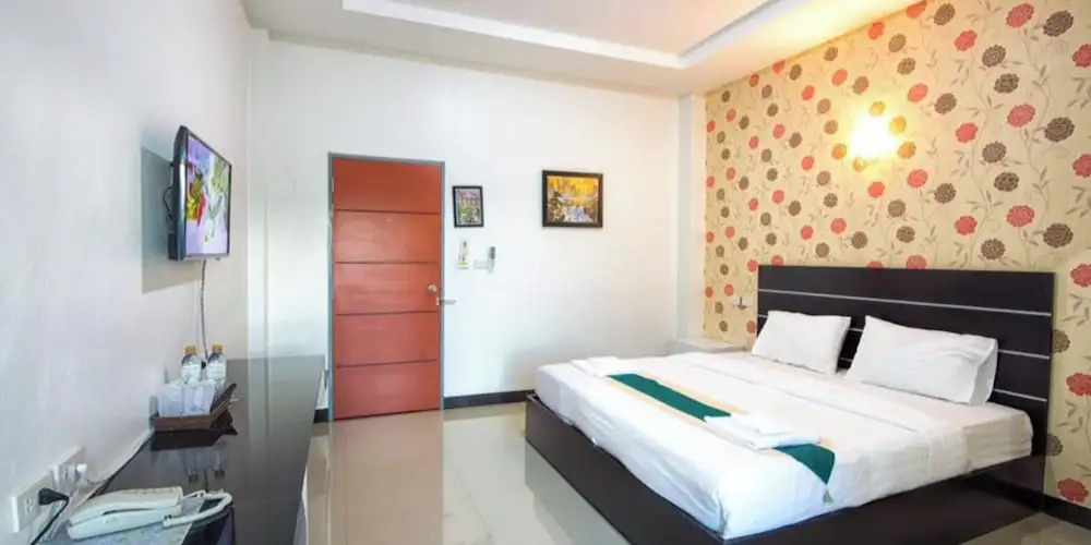 Phuthan Hotel