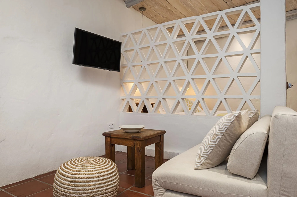 Habitaciones y Apartamentos en el centro La Jábega by Conil Home