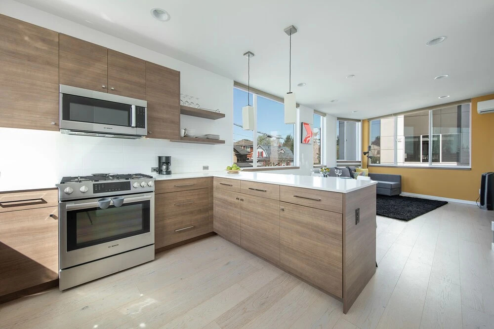 Hosteeva Modern Townhome w Rooftop