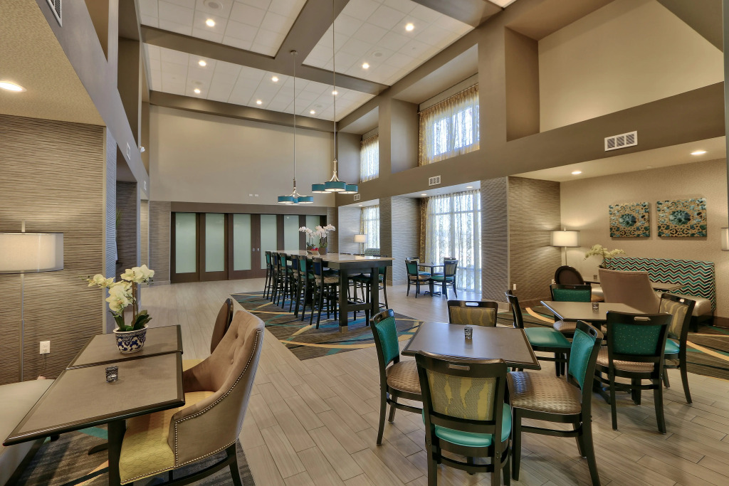 Hampton Inn & Suites Albuquerque Airport
