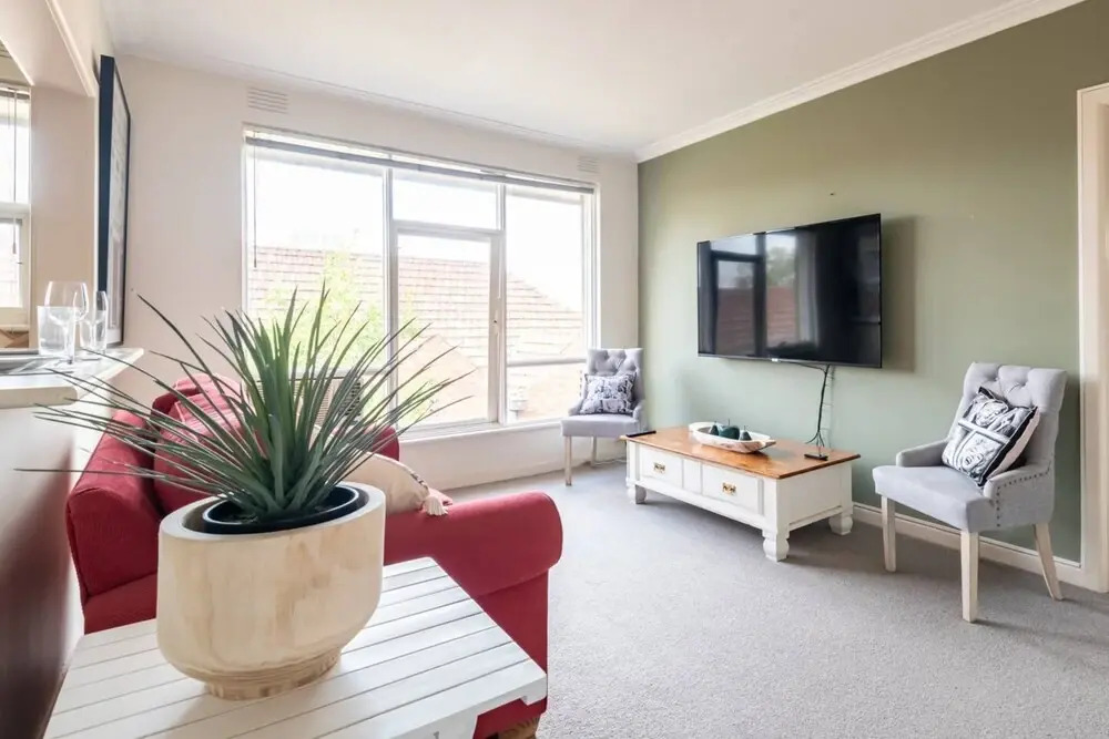 Well Located 1 Bedroom in South Yarra